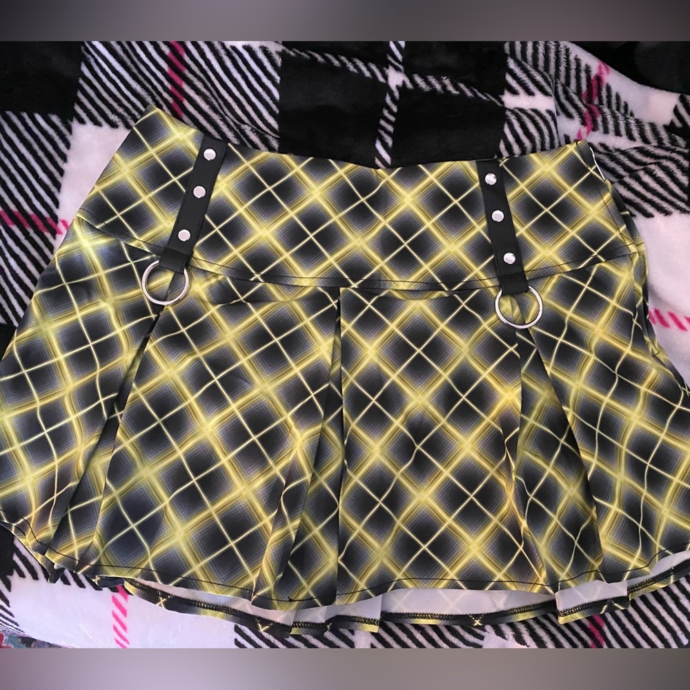 Widow Plaid Skirt